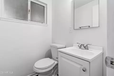 Bath - 1692 Alviso St, Simi Valley, CA 93065 photo 1 of 2