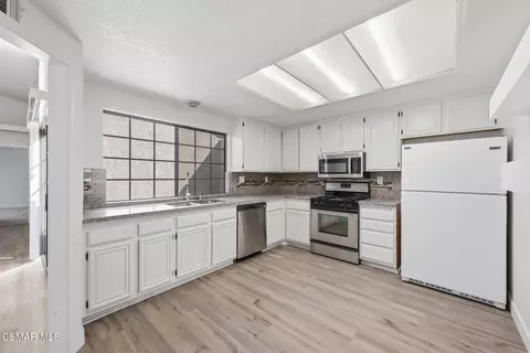 Kitchen - 802 Congressional Rd, Simi Valley, CA 93065 photo 1 of 2