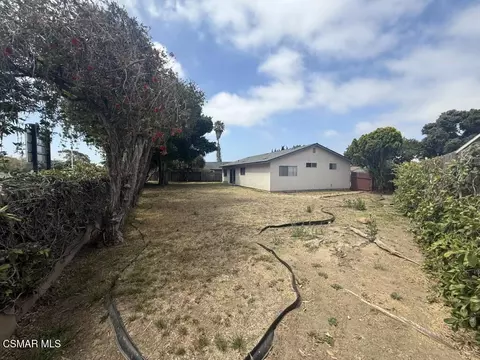 1045 Evanston Pl, Oxnard, CA 93033 photo 5