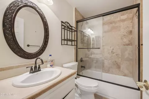 Bath - 2720 Goldfield Pl, Simi Valley, CA 93063 photo 1 of 4