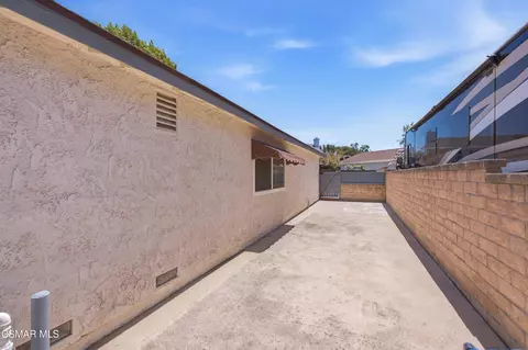 Exterior - 2720 Goldfield Pl, Simi Valley, CA 93063 photo 10 of 11