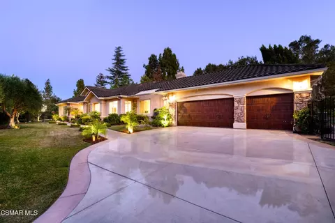 936 Vivian Cir, Newbury Park, CA 91320