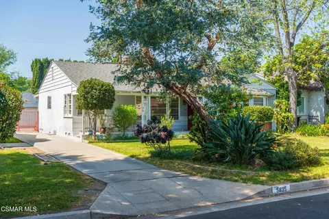 5835 Beck Ave, North Hollywood, CA 91601