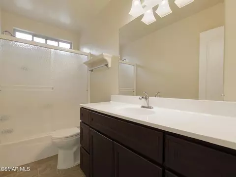 Bath - 2162 Euclid Ave, Camarillo, CA 93010 photo 2 of 3