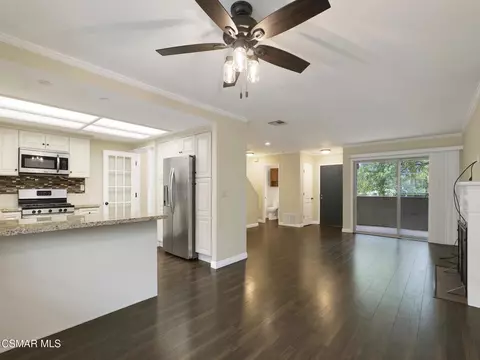 Living - 2162 Euclid Ave, Camarillo, CA 93010 photo 5 of 5