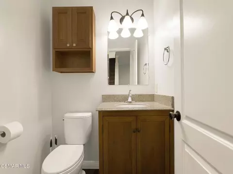 Bath - 2162 Euclid Ave, Camarillo, CA 93010 photo 1 of 3