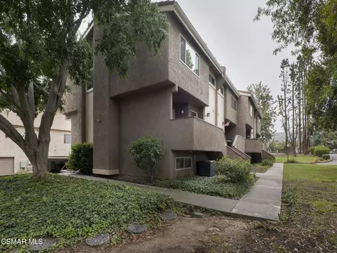 Exterior - 2162 Euclid Ave, Camarillo, CA 93010 photo 5 of 7