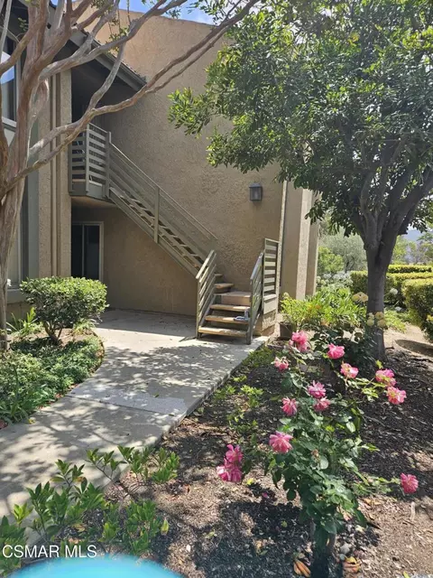 460 Arbor Lane Ct # 203, Thousand Oaks, CA 91360