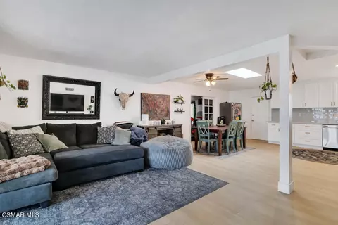 906 Granby St, Simi Valley, CA 93065 photo 6