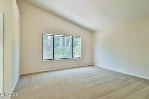 Bedroom - 2155 Meadow Brook Ct, Thousand Oaks, CA 91362 photo 3 of 3