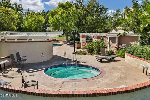Exterior - 2155 Meadow Brook Ct, Thousand Oaks, CA 91362 photo 5 of 6