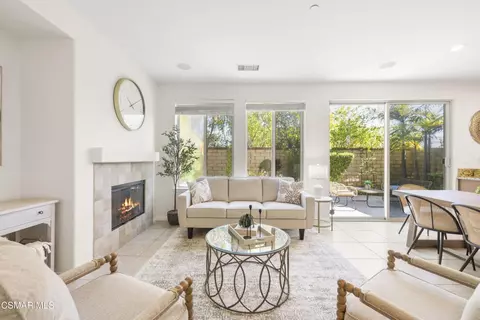 6782 Bountiful Ln, Moorpark, CA 93021