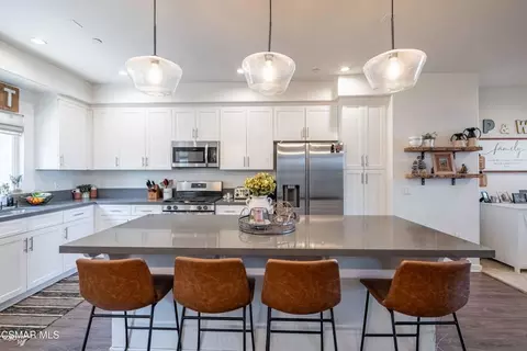 Kitchen - 2648 Dash Ln, Camarillo, CA 93012 photo 4 of 5
