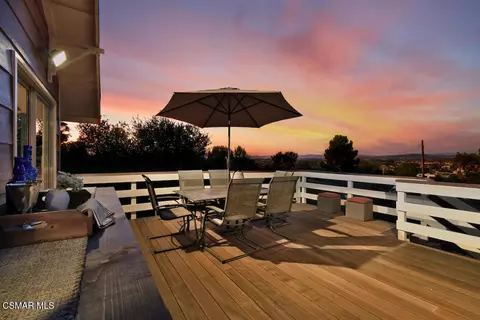 376 S Ventu Park Rd, Newbury Park, CA 91320