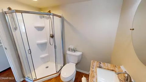 Bath - 1416 Branch Ave, Simi Valley, CA 93065 photo 2 of 10