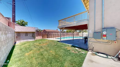 Exterior - 1416 Branch Ave, Simi Valley, CA 93065 photo 6 of 10