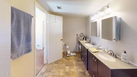 Bath - 1416 Branch Ave, Simi Valley, CA 93065 photo 10 of 10