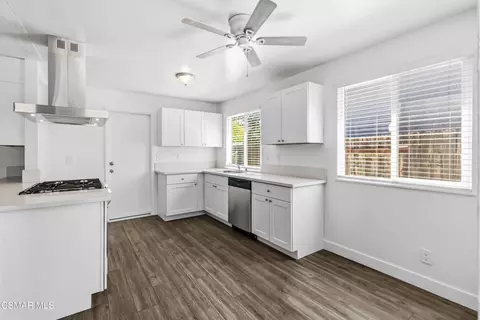 Kitchen - 5735 Katherine St, Simi Valley, CA 93063 photo 4 of 5