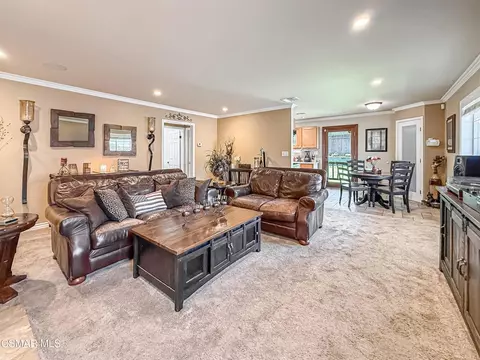 6203 Wisteria St, Simi Valley, CA 93063 photo 4