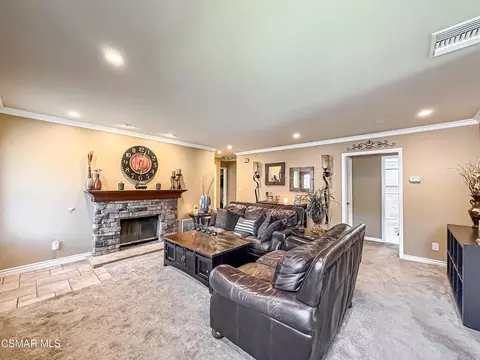 6203 Wisteria St, Simi Valley, CA 93063 photo 5
