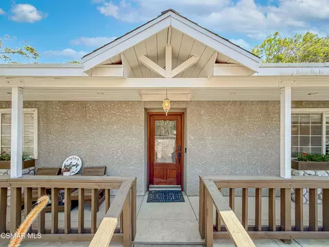 6203 Wisteria St, Simi Valley, CA 93063 photo 2