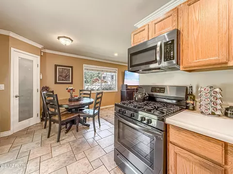 6203 Wisteria St, Simi Valley, CA 93063 photo 13
