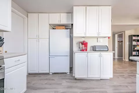 Kitchen - 2145 Cochran St, Simi Valley, CA 93065 photo 6 of 7