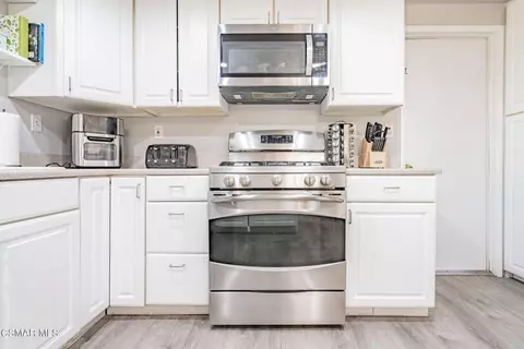 Kitchen - 2145 Cochran St, Simi Valley, CA 93065 photo 7 of 7