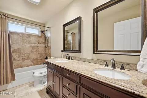 Bath - 12400 Cherry Grove St, Moorpark, CA 93021 photo 5 of 6