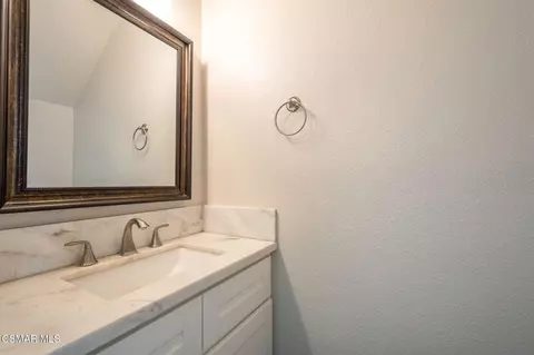 Bath - 3458 Highwood Ct #199, Simi Valley, CA 93063 photo 1 of 2