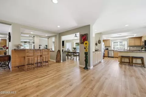 Entry Way - 1951 Augusta Ct, Oxnard, CA 93036 photo 2 of 3