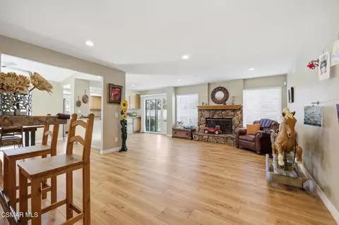 Living - 1951 Augusta Ct, Oxnard, CA 93036 photo 2 of 2