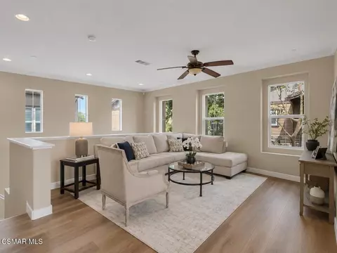 3262 London Ln, Oxnard, CA 93036 photo 3