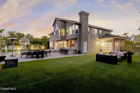 Exterior - 515 Chippendale Ave, Simi Valley, CA 93065 photo 3 of 15