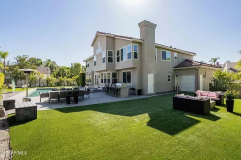 Exterior - 515 Chippendale Ave, Simi Valley, CA 93065 photo 8 of 15