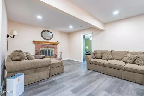 Living - 4481 Bidwell St, Simi Valley, CA 93063 photo 6 of 7
