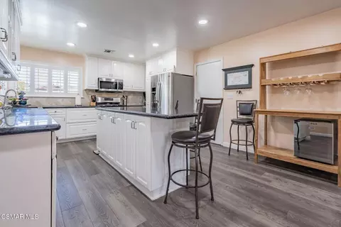 Kitchen - 4481 Bidwell St, Simi Valley, CA 93063 photo 3 of 8