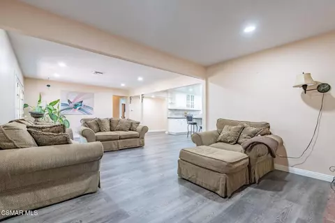 Living - 4481 Bidwell St, Simi Valley, CA 93063 photo 4 of 7