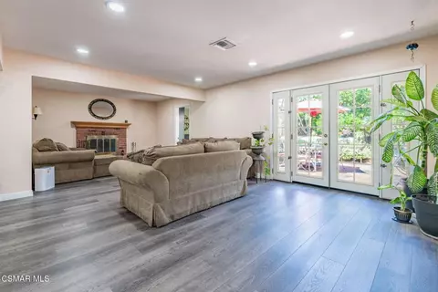 Living - 4481 Bidwell St, Simi Valley, CA 93063 photo 1 of 7