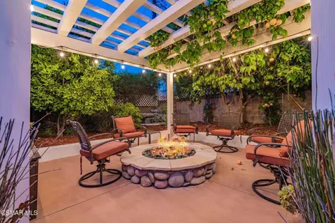 Exterior - 4481 Bidwell St, Simi Valley, CA 93063 photo 7 of 32