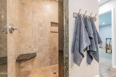 Bath - 4481 Bidwell St, Simi Valley, CA 93063 photo 3 of 6