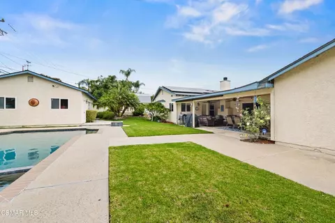 Exterior - 3079 Waco Ave, Simi Valley, CA 93063 photo 6 of 7