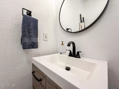 Bath - 619 Hooper Ave, Simi Valley, CA 93065 photo 2 of 6