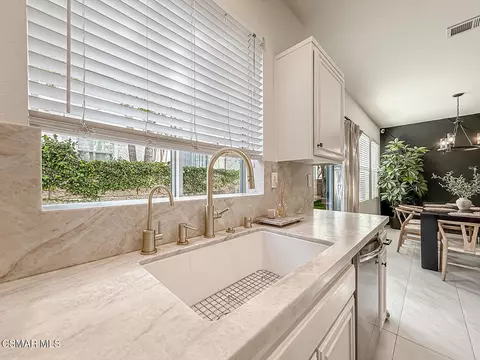 Kitchen - 619 Hooper Ave, Simi Valley, CA 93065 photo 6 of 6