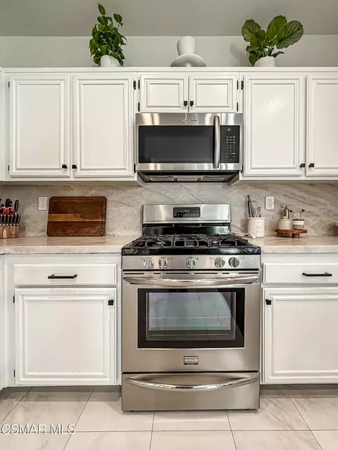 Kitchen - 619 Hooper Ave, Simi Valley, CA 93065 photo 5 of 6