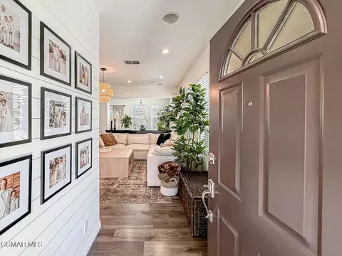Entry Way - 619 Hooper Ave, Simi Valley, CA 93065 photo 2 of 5