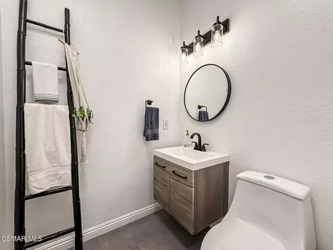Bath - 619 Hooper Ave, Simi Valley, CA 93065 photo 1 of 6