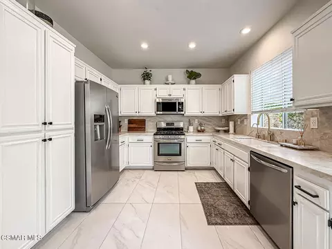 Kitchen - 619 Hooper Ave, Simi Valley, CA 93065 photo 3 of 6