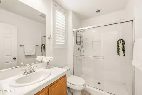 Bath - 2266 Swift Fox Ct, Simi Valley, CA 93065 photo 1 of 5