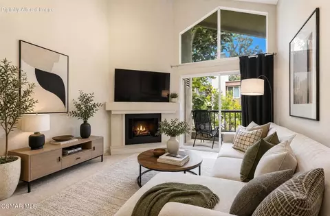 21400 Burbank Blvd #306, Woodland Hills, CA 91367